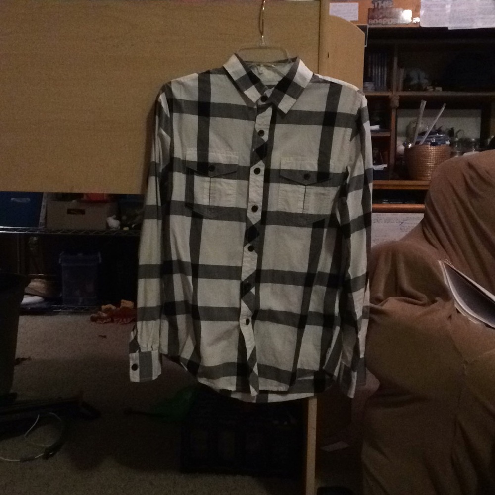 Warp and weft size small men’s button up.